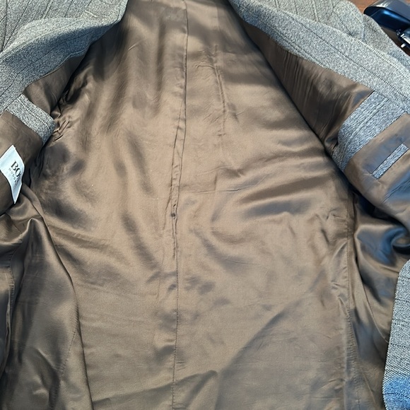 HUGO BOSS Suit - Picture 5 of 11